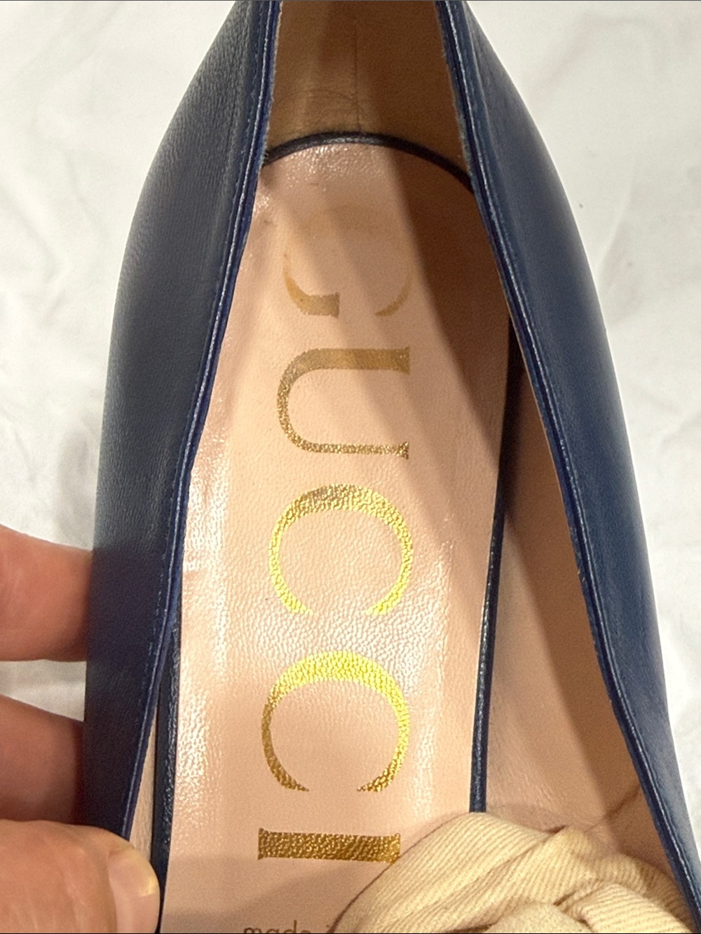 Gucci Navy Leather Loafers with Gold Chain and Red Detail - Picture 9 of 13